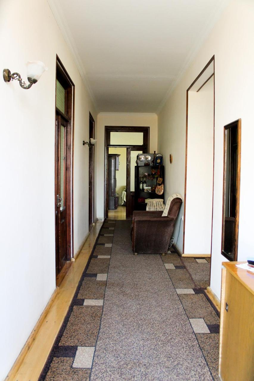 Maya Guest House Signagi Exterior foto